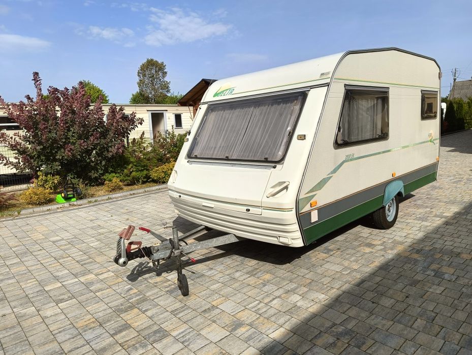 Przyczepa kempingowa Delta Aero 3900 dwa namioty, 1000 kg