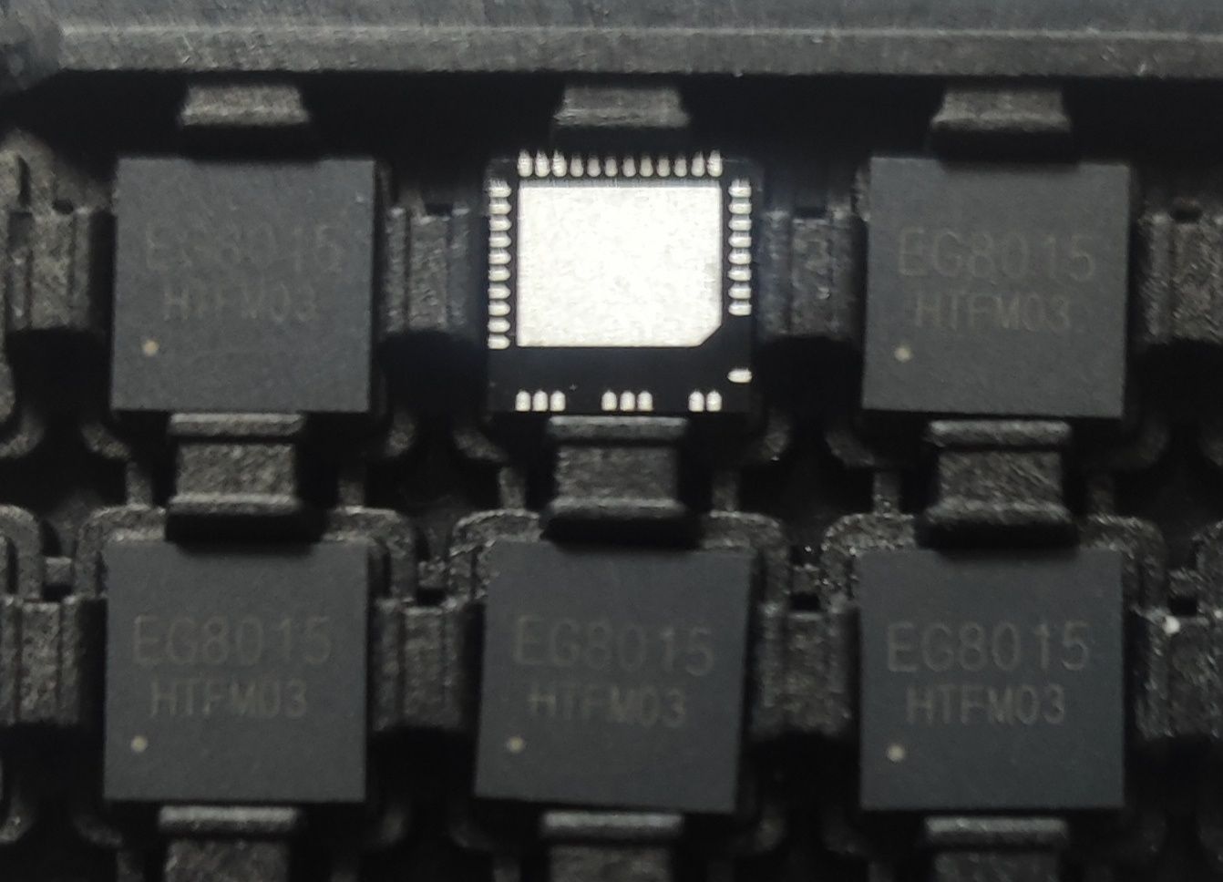 Драйвер EG8015 микросхема