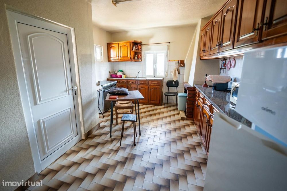 Moradia T3 em Gavinhos, Penacova - Habitável