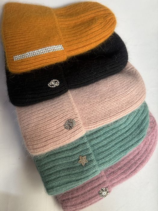 Ангорова шапка на флісі