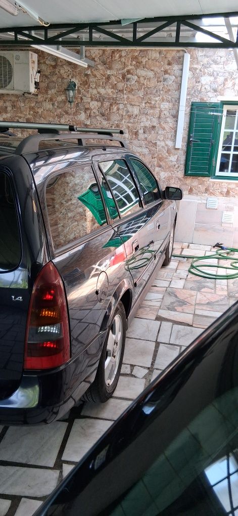 Opel Astra caravan
