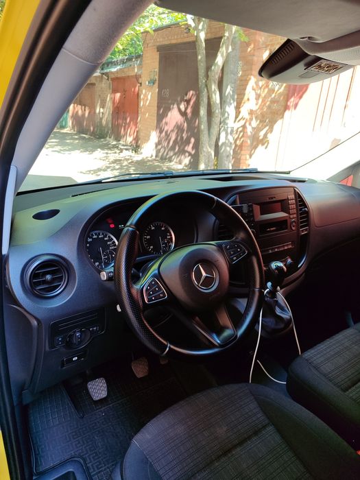 Мерседес Віто 447 2016