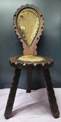 Krzesło porodowe na trzech nogach z Hiszpani lata 60-te