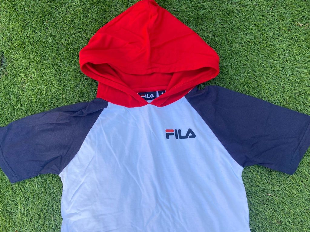 T-shirt Fila - ( Tam. 14 anos ) - oferta portes