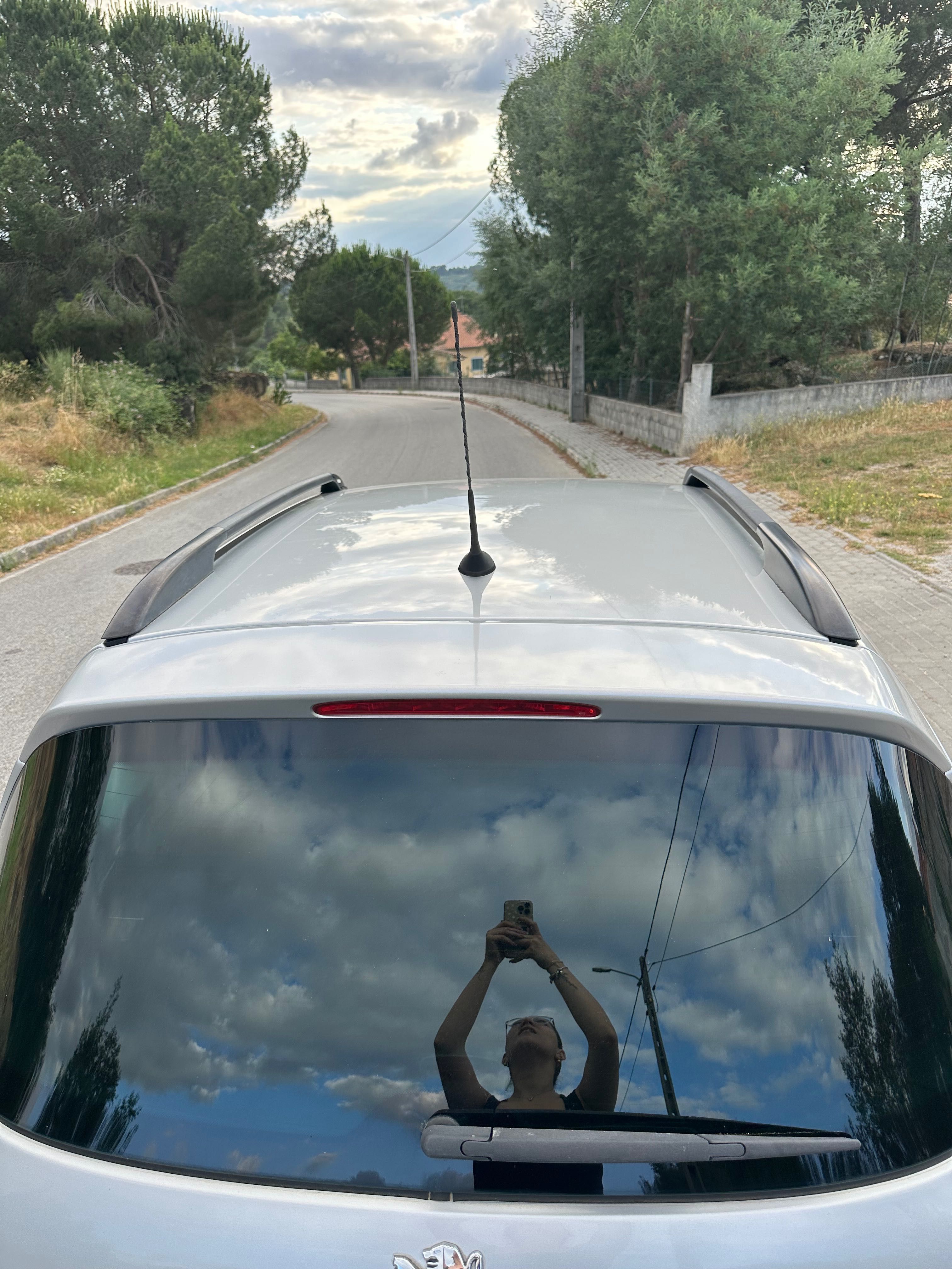 Peugeot 308SW cinzento