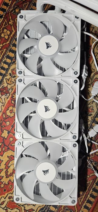 Chłodzenie wodne AIO Corsair Nautilus 360mm rs ARGB 3x120mm białe