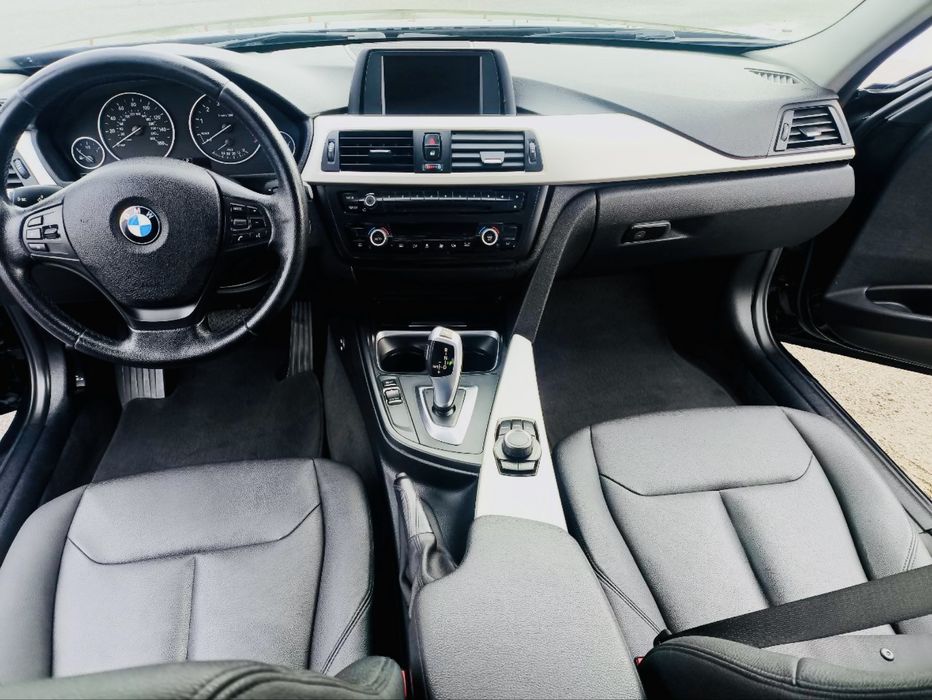 Bmw f 30 320i 2014 року
