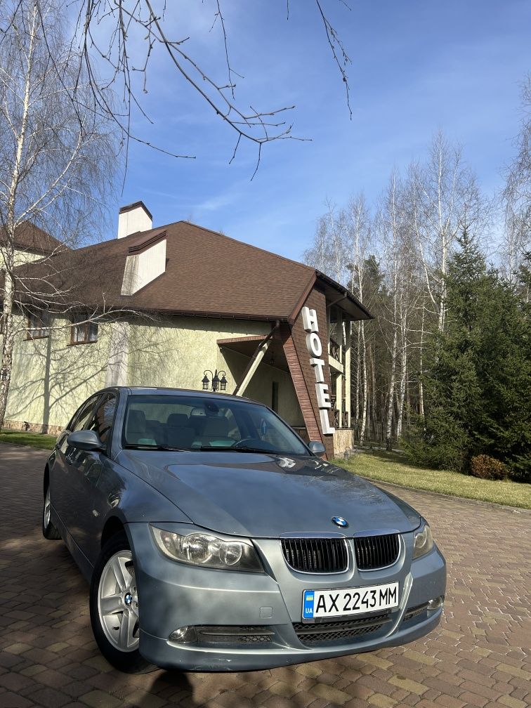 BMW 3 series E90