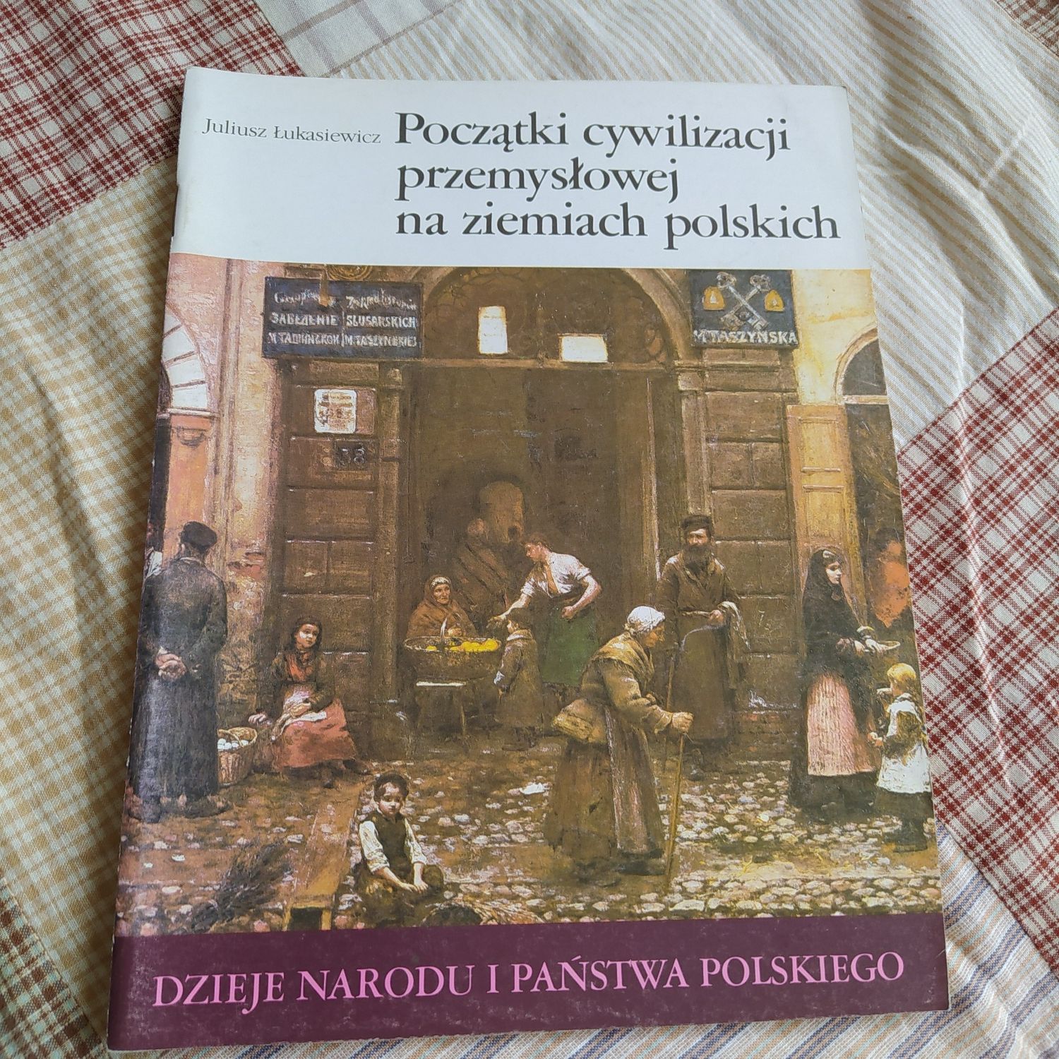 Dzieje narodu i państwa polskiego, t.III-50, Początki cywilizacji...