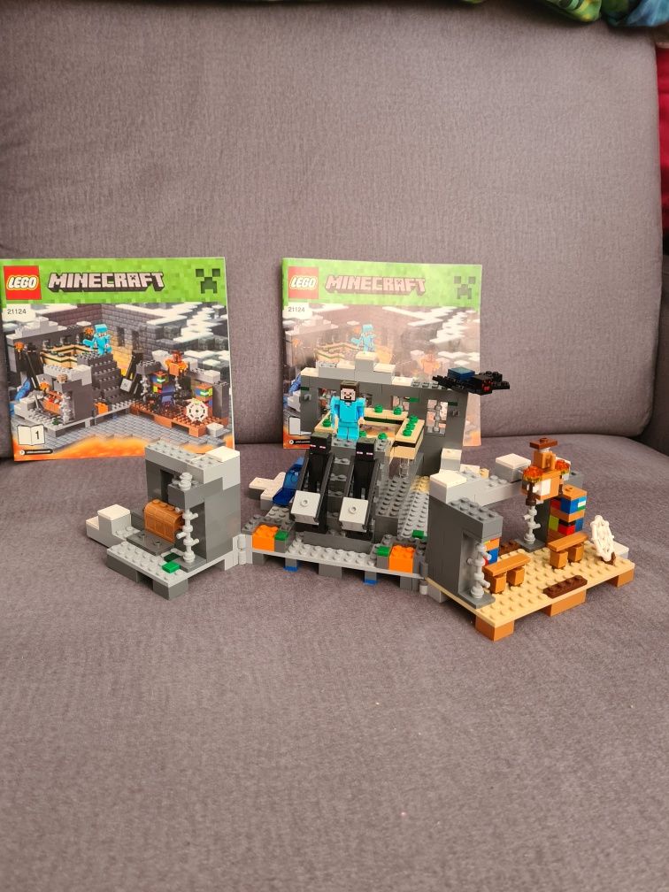 Lego Minecraft 21124 + ludziki oraz instrukcja