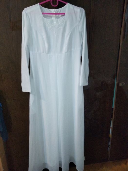 Святкове біле плаття шифонове весільне