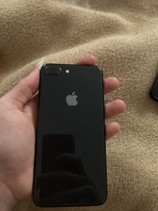 Айфон 8+, 64 гб.