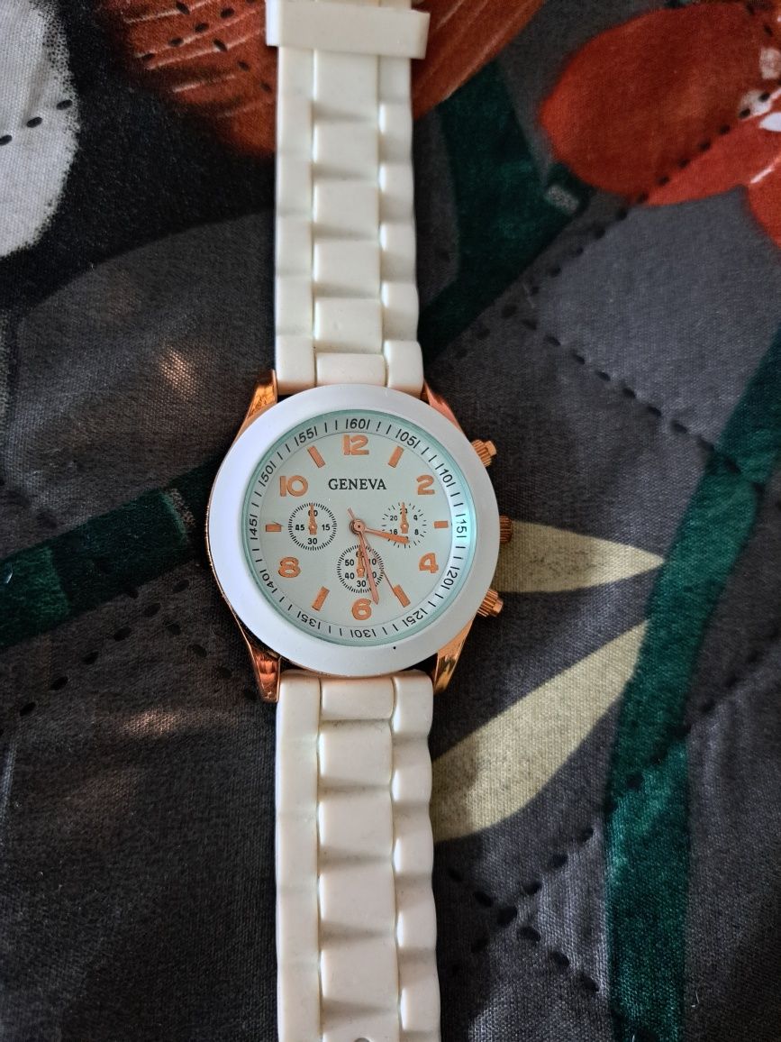 zegarek Geneva biały
