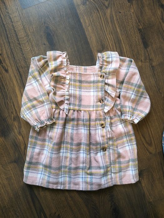 3 сукні для дівчинки 98 розмір