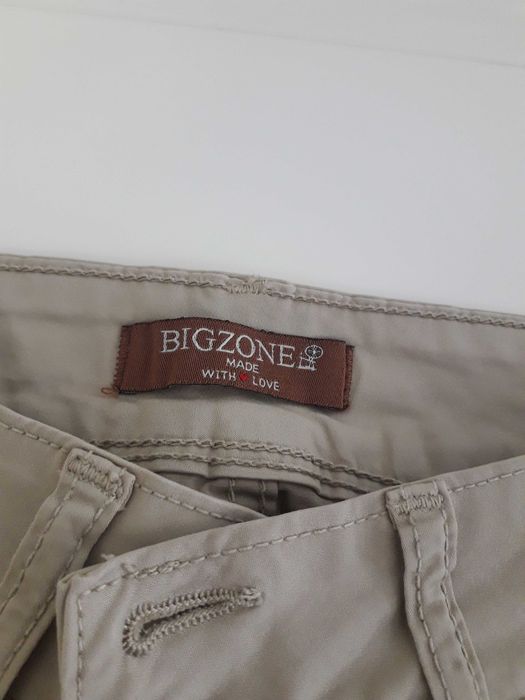 Calça push-up bege Bigzone (NOVAS COM ETIQUETA)