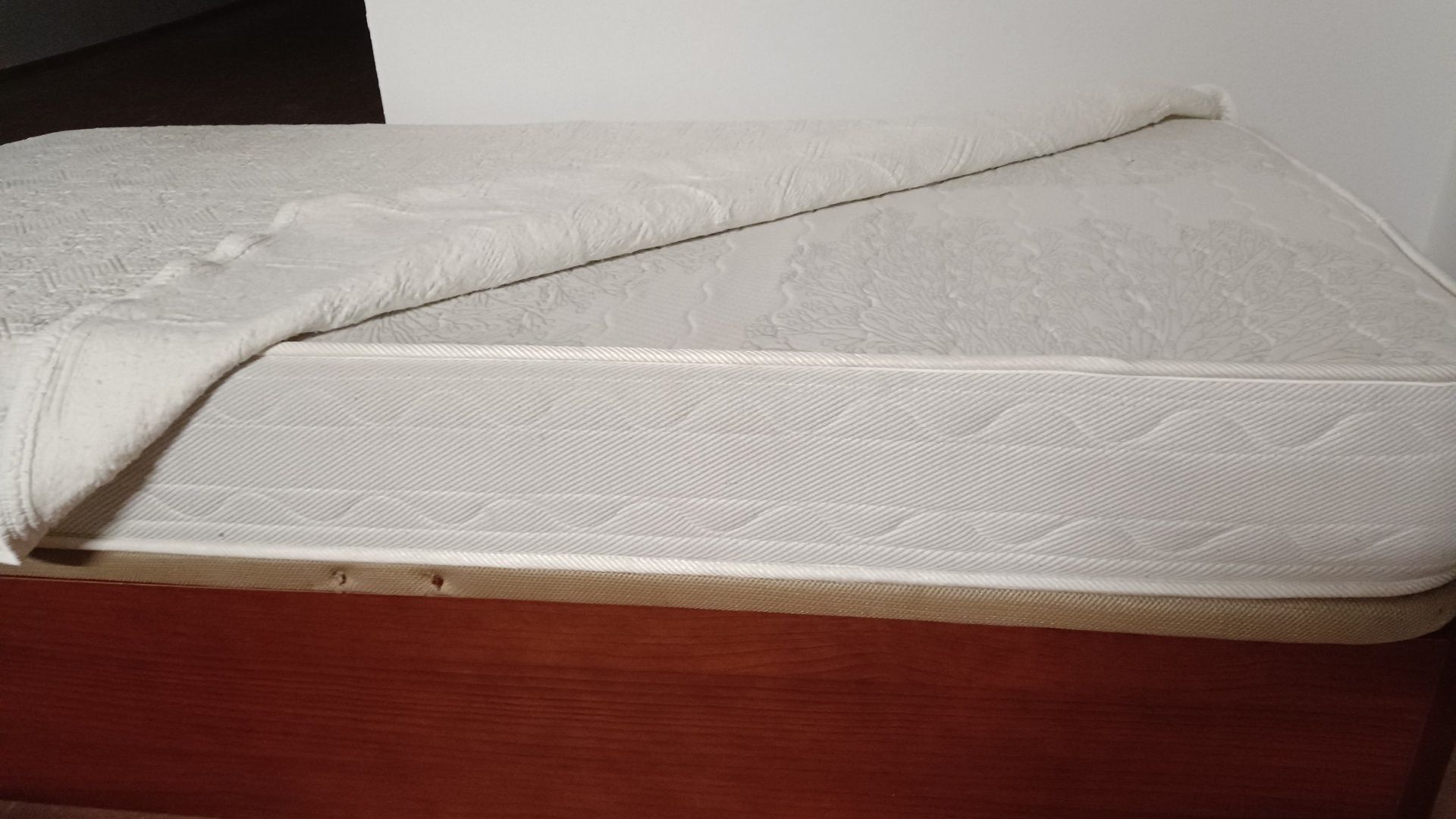 Cama solteiro - sommier