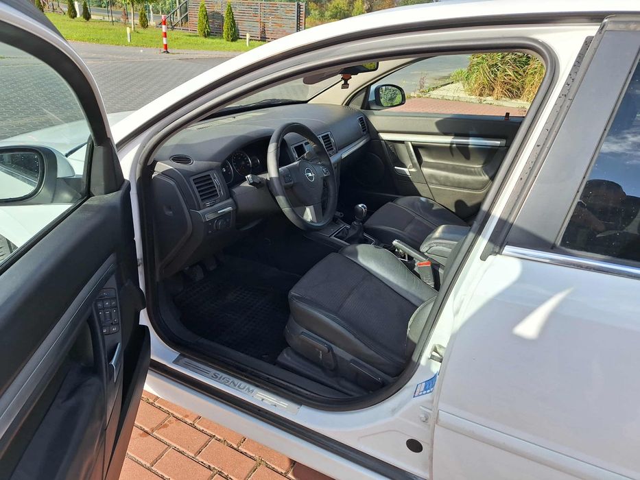 Opel Signum 3.0 184KM