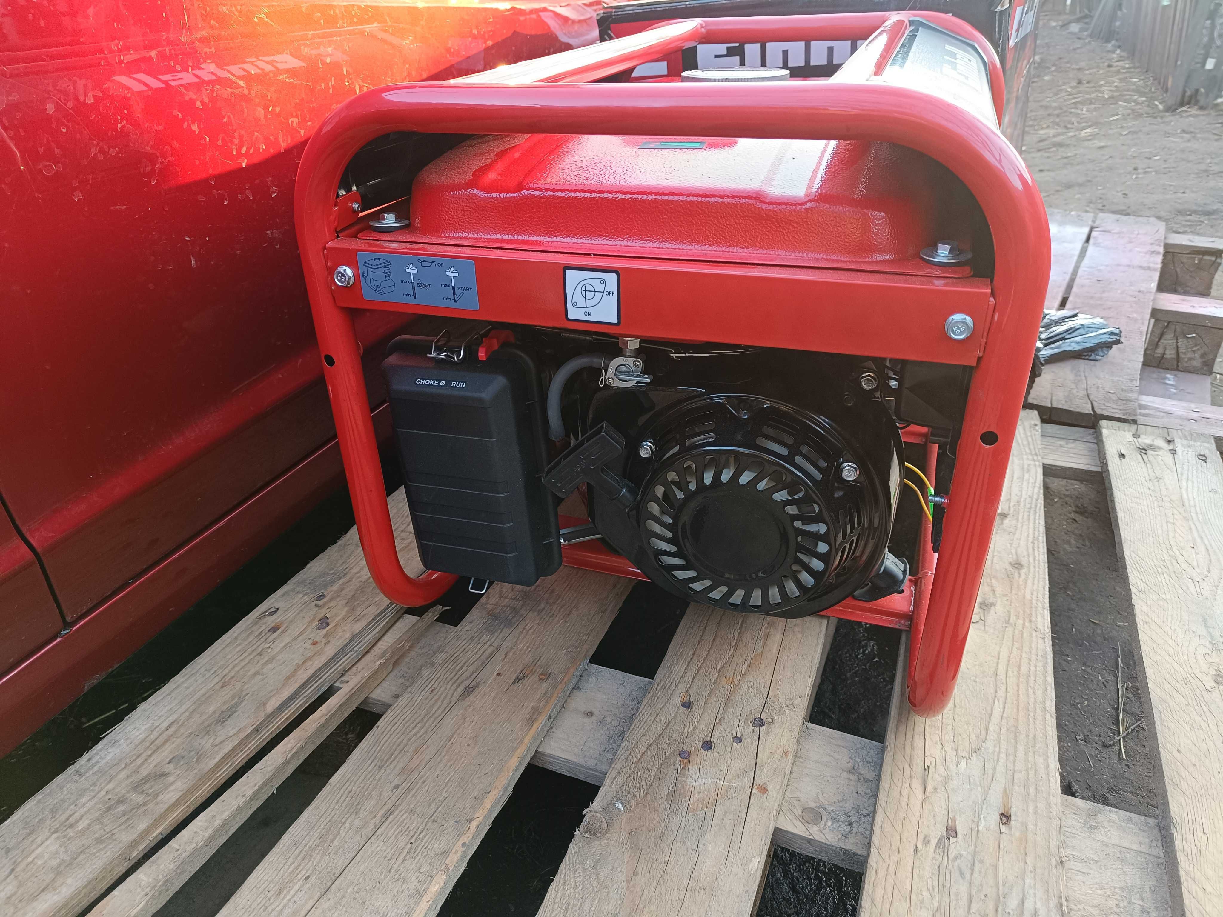 Чотирьох тактний генератор Einhell TC-PG 35/E5 230V 2.6/3.1кВт