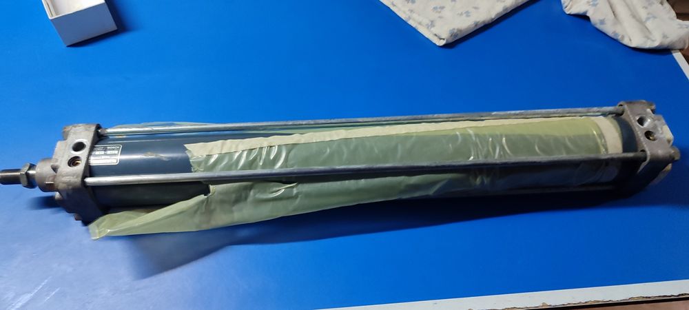 Пневматический цилиндр BOSCH