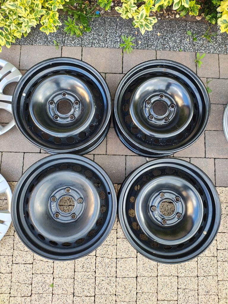 15 Renault 5x114,3 6J et35 403.009.749R