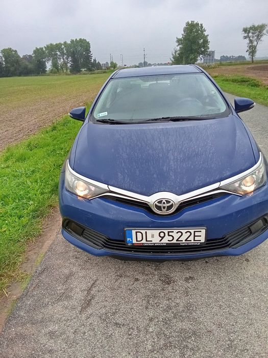 Sprzedam toyota auris