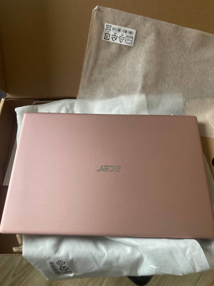 Laptop ACER Swift 1 SF114-34-C8UF 14" IPS Celeron N4500 4GB