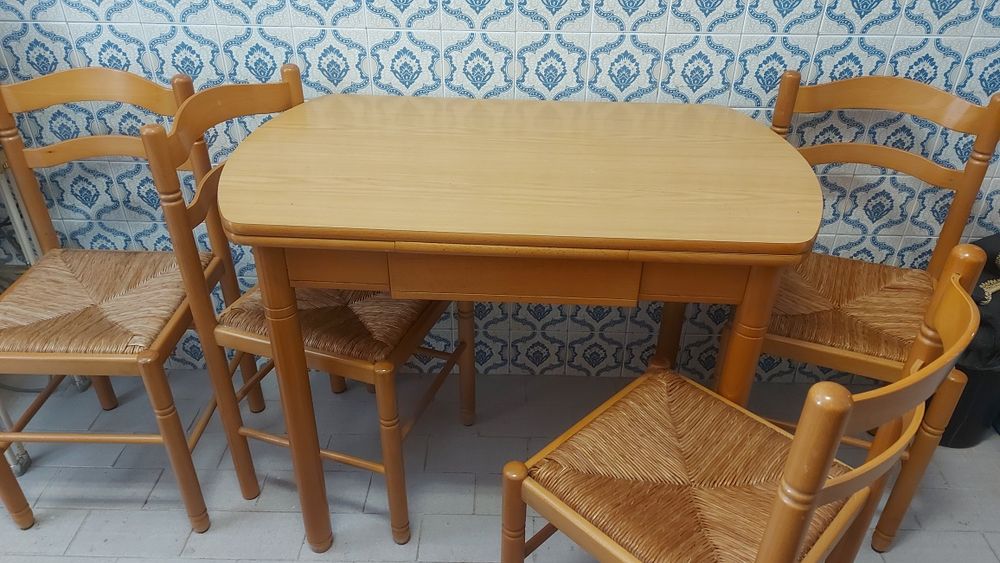 Mesa de cozinha extensível