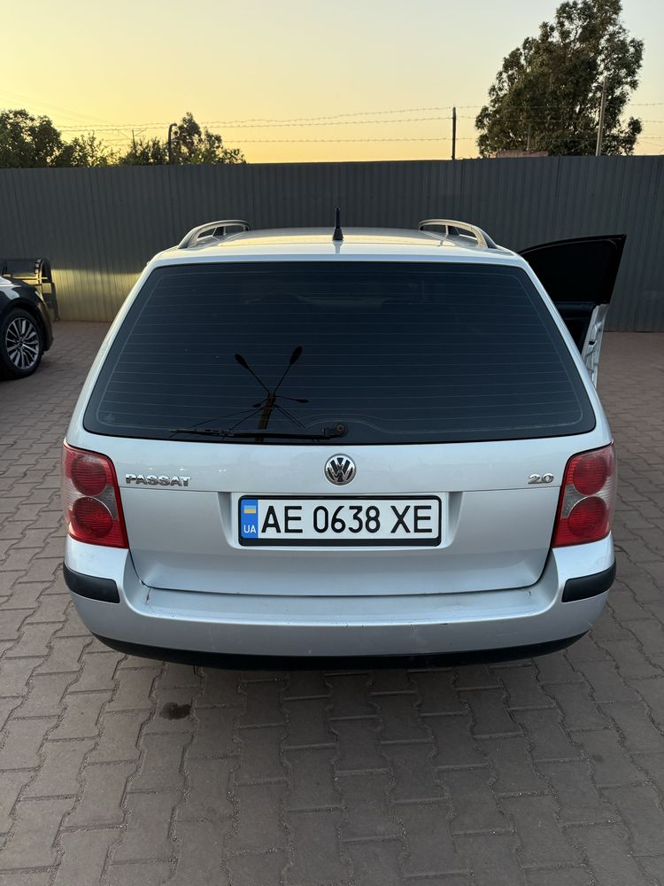 ПРОДАЮ власне авто універсал Пассат Б5+