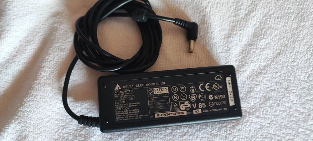 Carregador transformador 19v