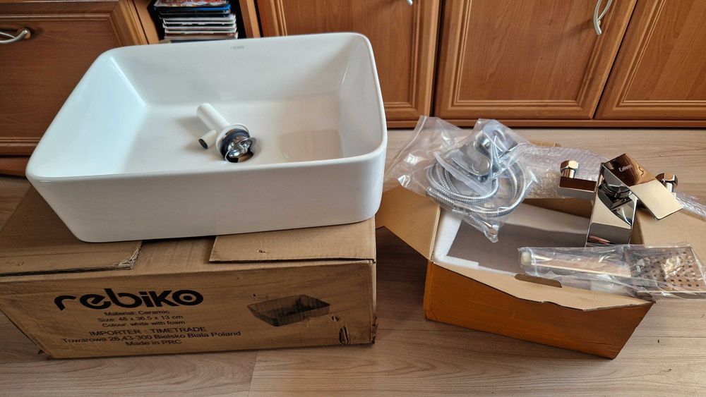 Komplet umywalka z bateria kaskadową