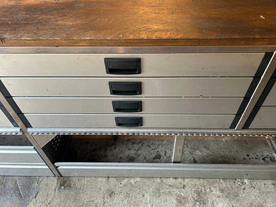 Гараж Стеллажи Германия