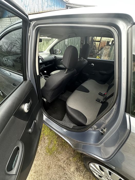 Nissan Note 2011 року