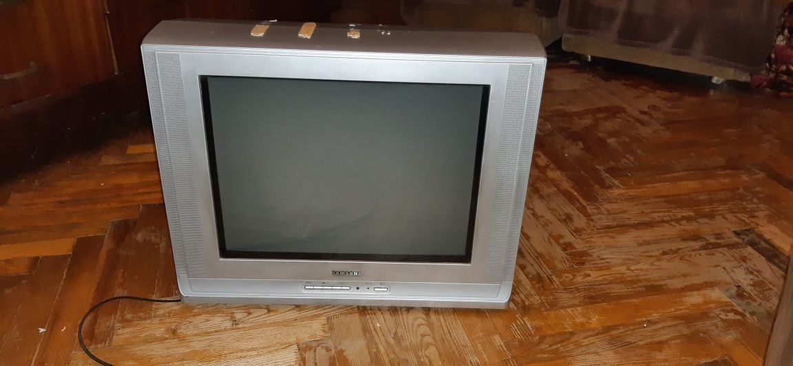 Продам кинескопный тв самсунг