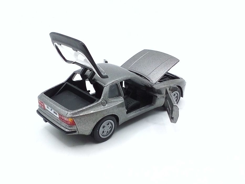 Porsche 944 - skala 1:43 NZG Modells