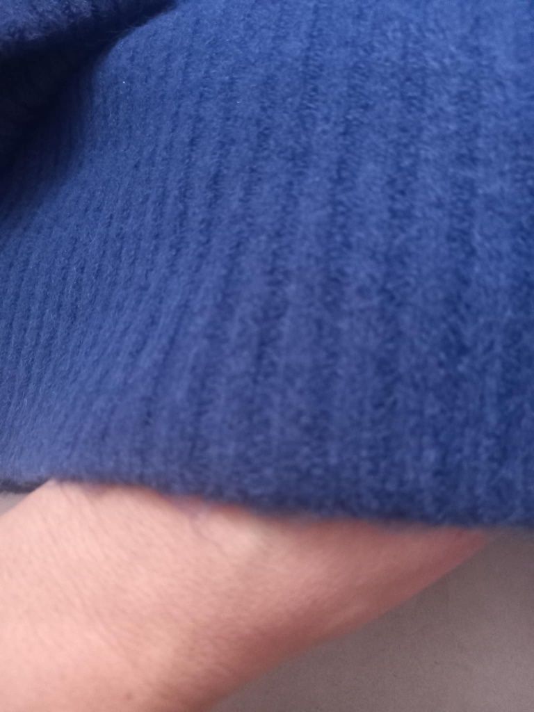 Sweter damski granatowy rozmiar uniwersalny