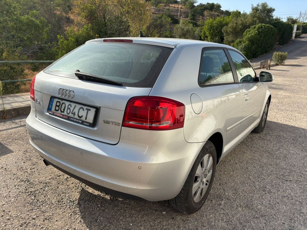Audi A3 1.6 TDI 105CV