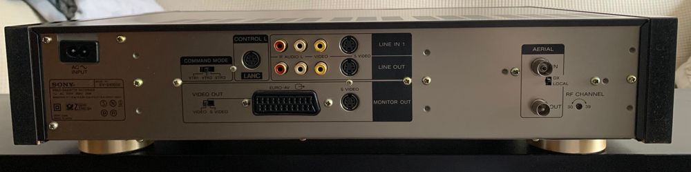 SONY EV-S1000E Hi8 & Video8 SP/LP 8mm PAL