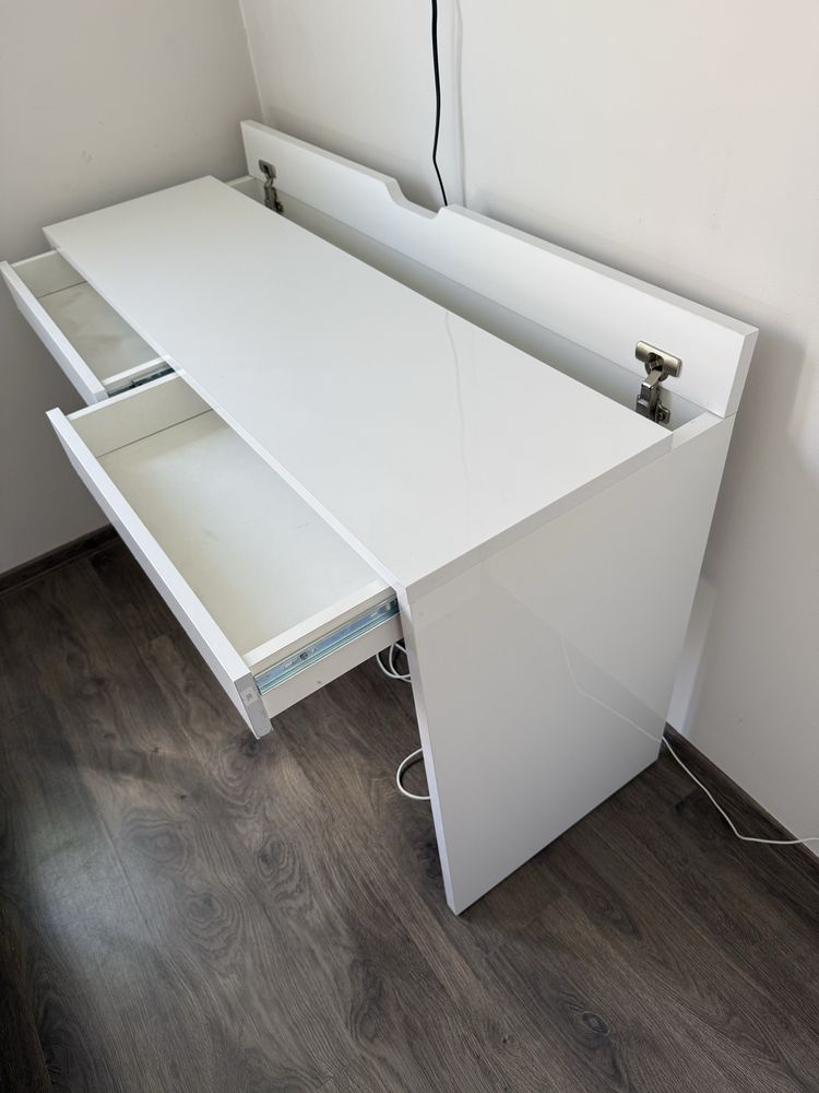 Biale biurko 2 szuflady połysk