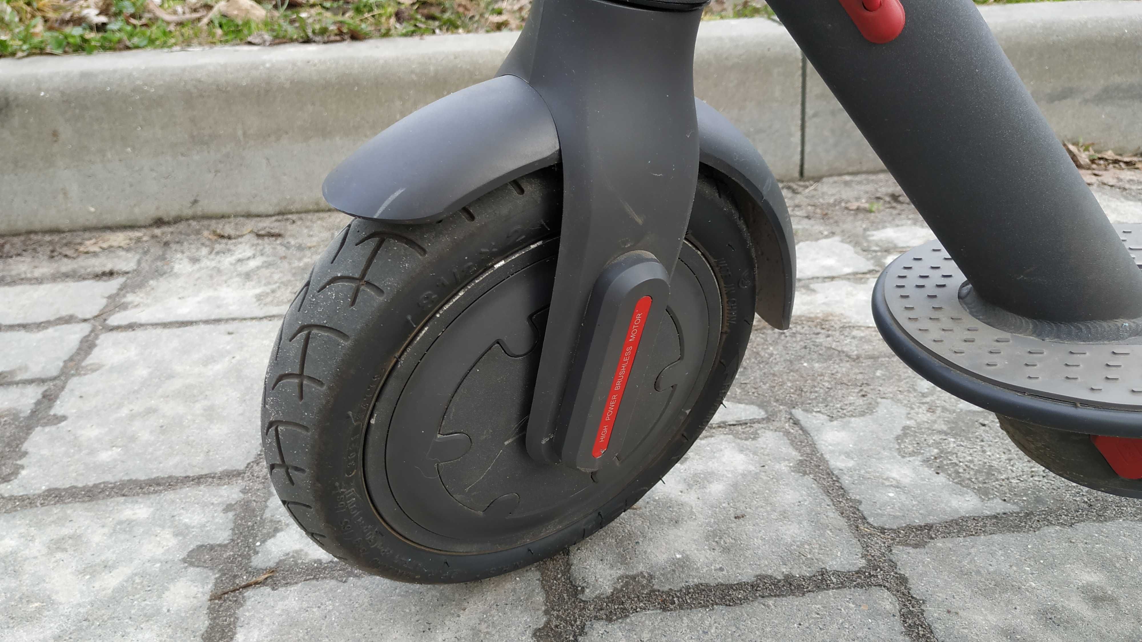 ПРОБІГ 465КМ\НОВІ КОЛЕСА Електро самокат Xiaomi Mi Scooter M365 250W