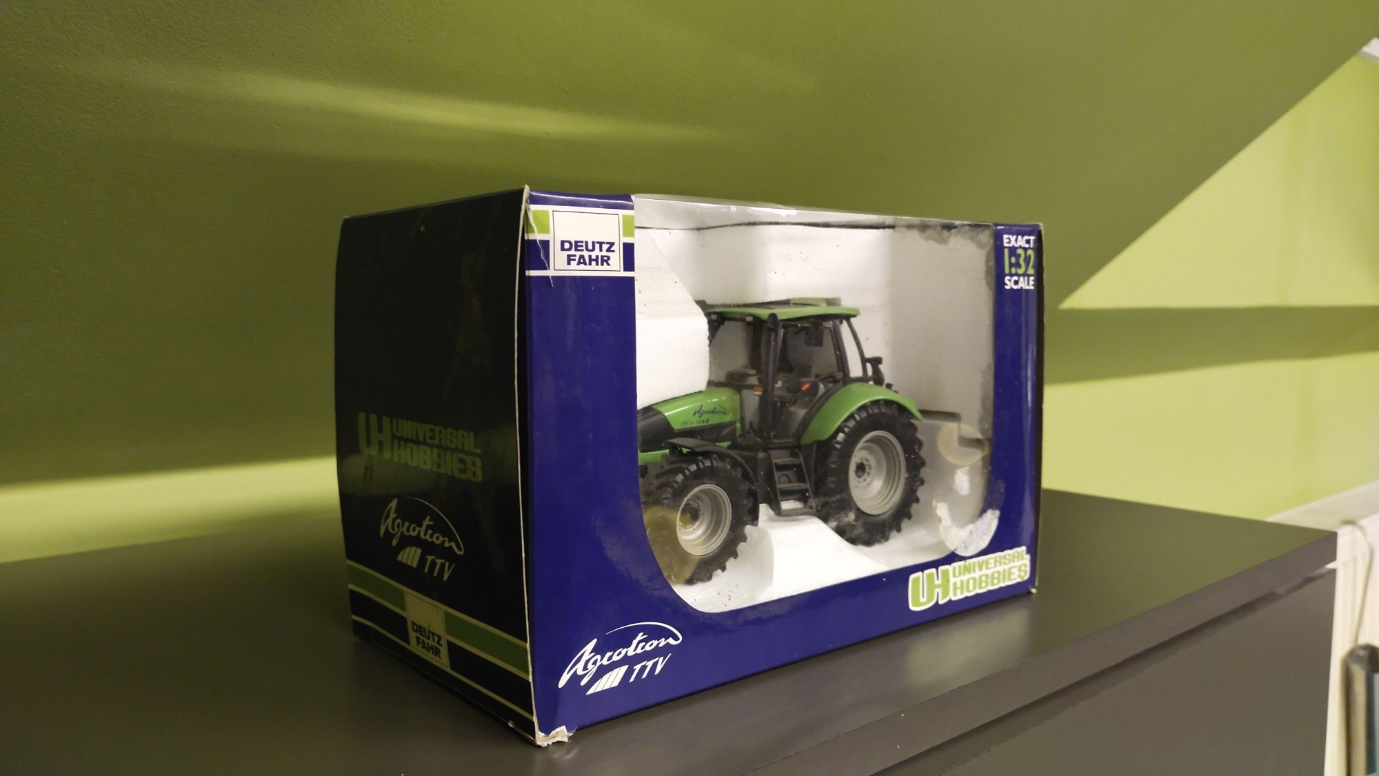 Deutz Fahr Ttv universal hobbies jak siku Britains 1 32