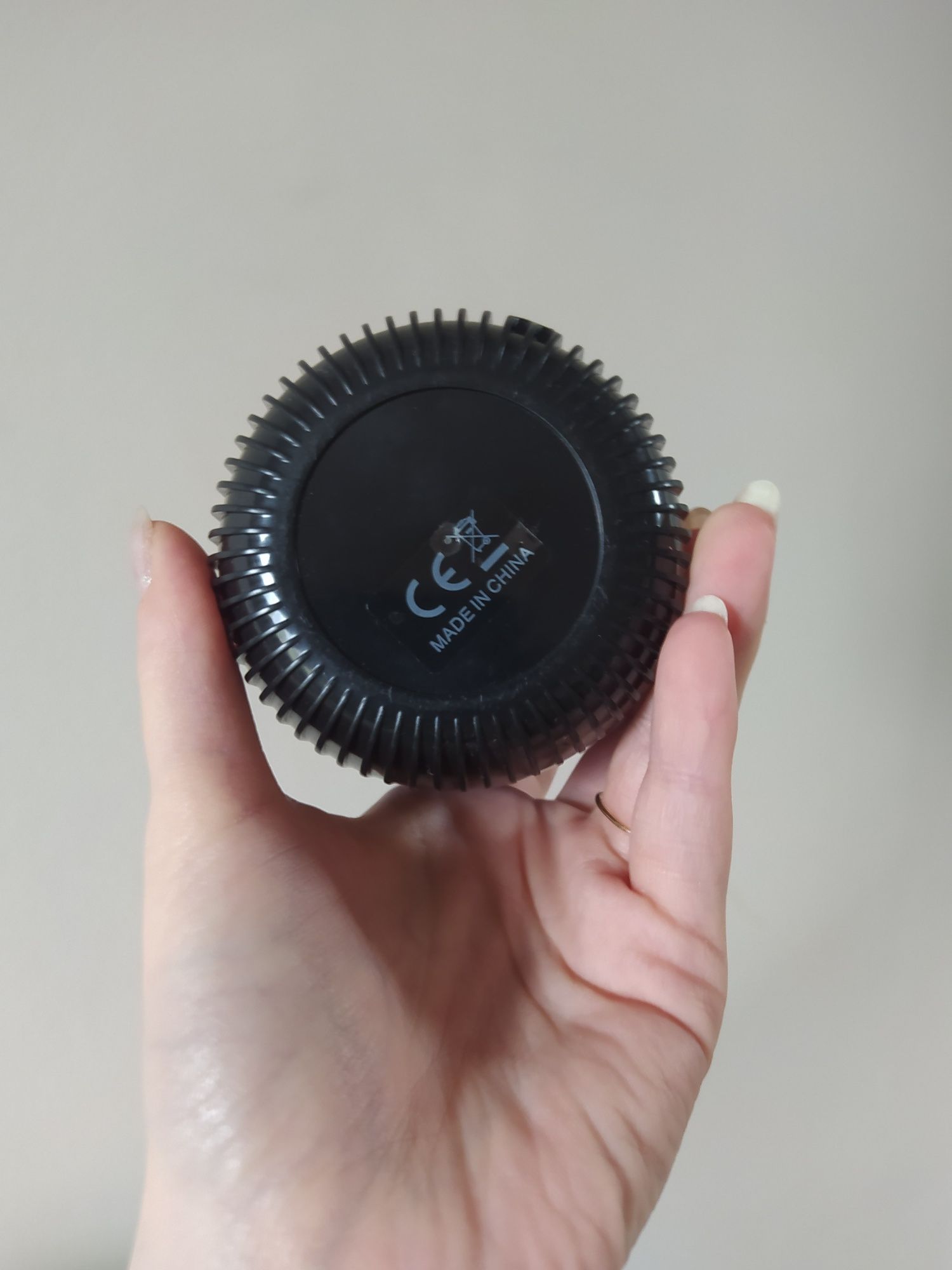 Mały projektor lampka kula dyskotekowa wielokolorowy usb