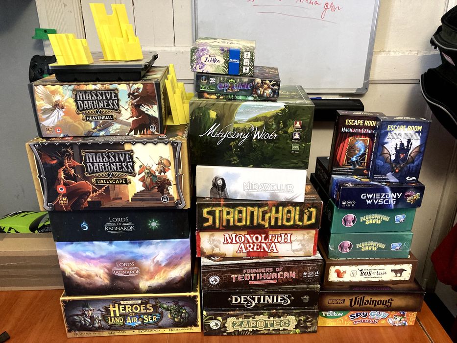 Duża paczka gier na sprzedaż MD2 +plastik, Destinies+ dodatki i inne