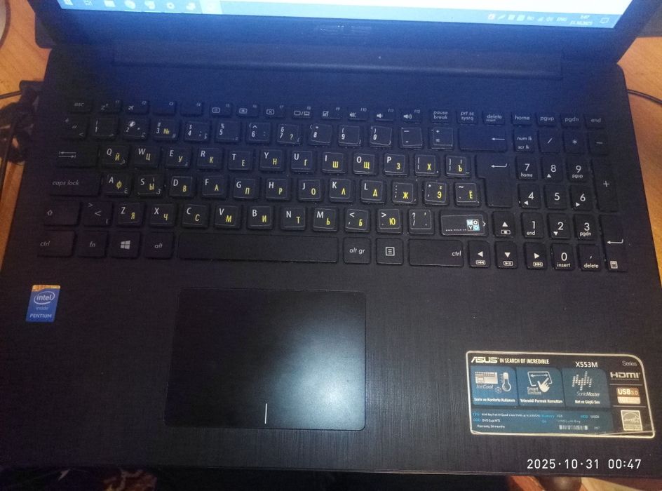 ноутбук ASUS x553m