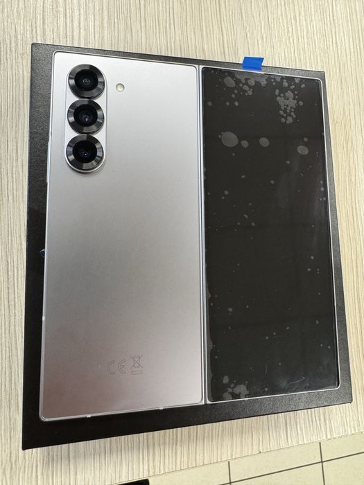 Samsung Galaxy Z Fold 6