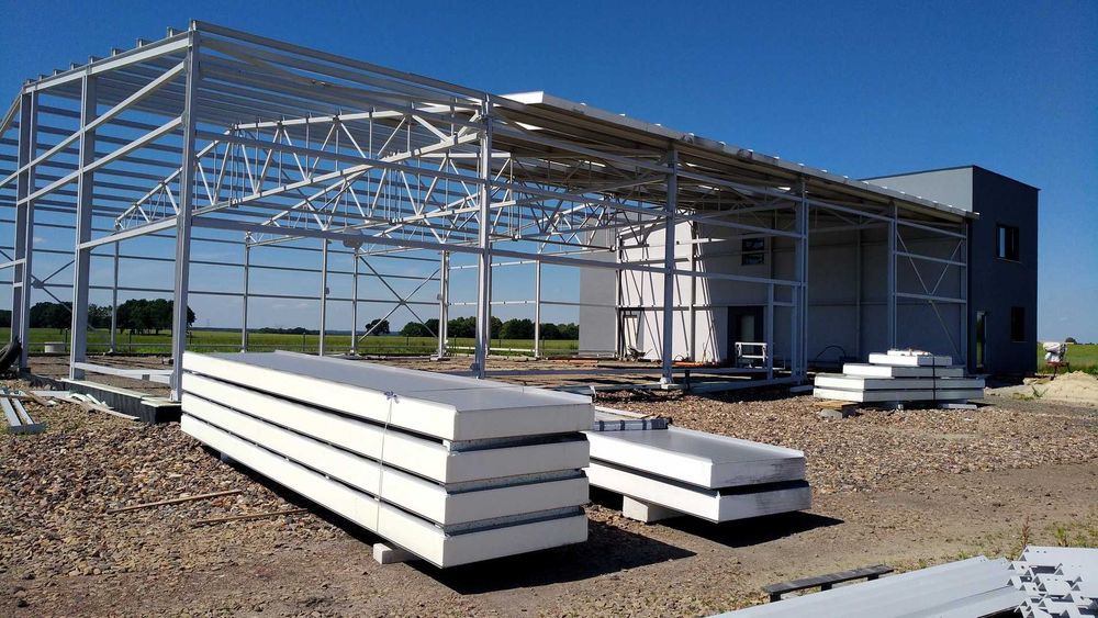 Profesjonalne roboty/ budowa domu/ płyta fundamentowa/ więźba/ remont