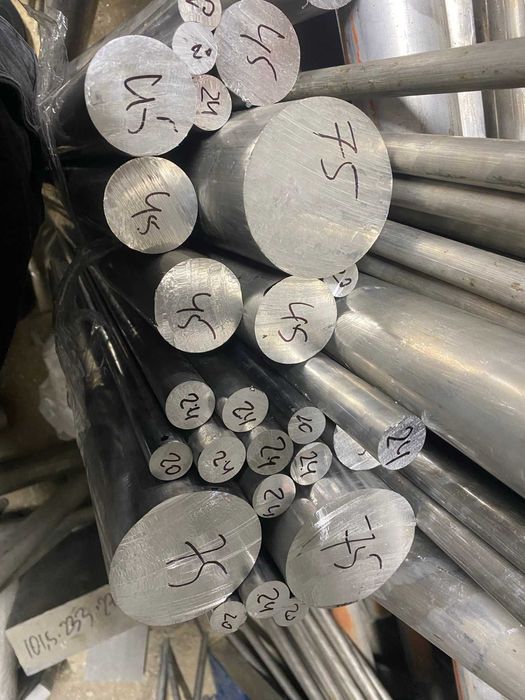 Листы алюминия алюминиевый т.0,5-20мм 0,5х1м 1х1м и др.размер. Налож