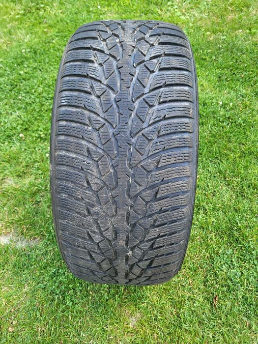 Opony 245/45/18 zimowe Nokian używane