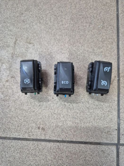 WŁĄCZNIK PRZYCISK TEMPOMATU ECO MASTER III MOVANO B  NV400 2.3 10r.+