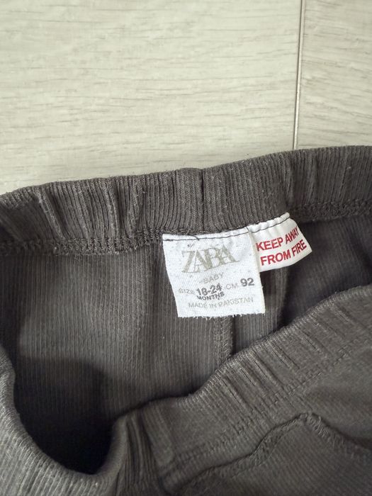 Dzianinowe spodnie Zara r.92