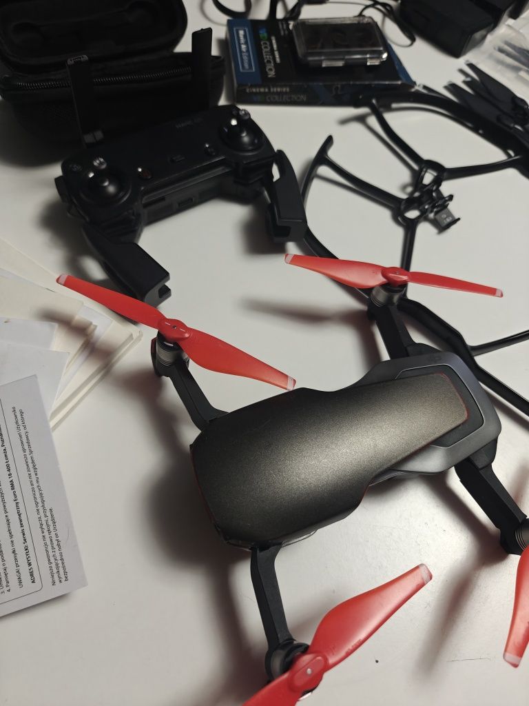 DJI Mavic Air Fly More Combo Red 5 bateri